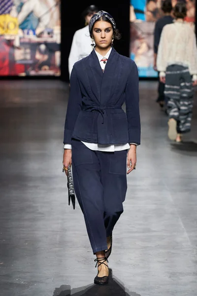Look 51
